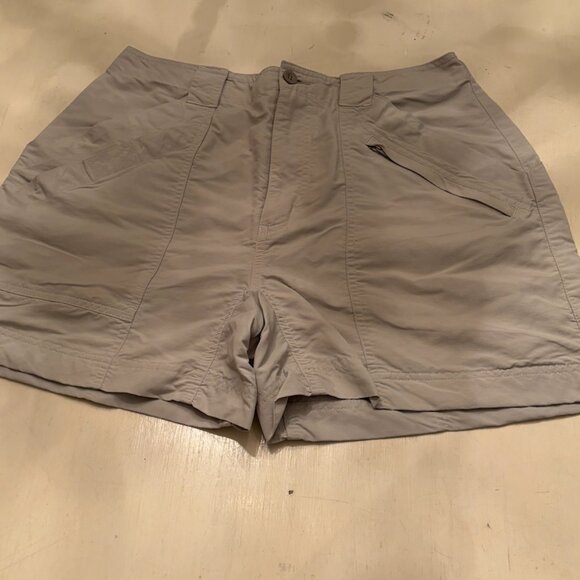 Royal Robbins Short • 6 - Picture 2 of 5